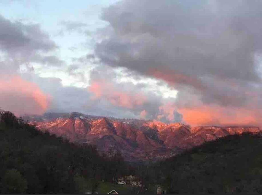 Waxberry Getaway Sequoia/Kings Canyon National Pks 스쿼밸리 외부 사진
