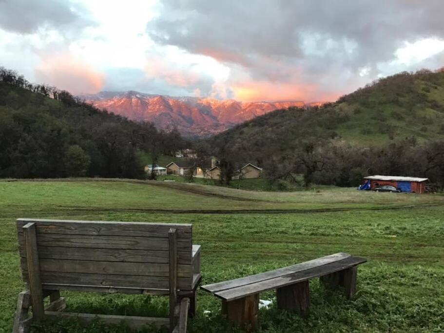 Waxberry Getaway Sequoia/Kings Canyon National Pks 스쿼밸리 외부 사진